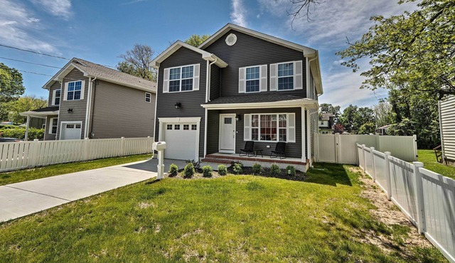Long Branch Home w/ Hot Tub - Walk to the Beach!