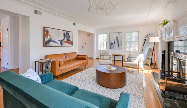 Long Island Getaway w/ Pool - Close to Beaches!