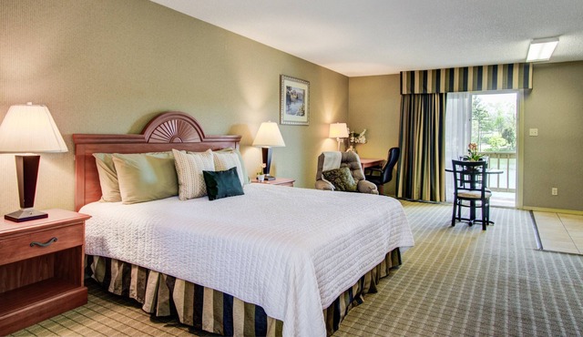 Long Island Lake Resort