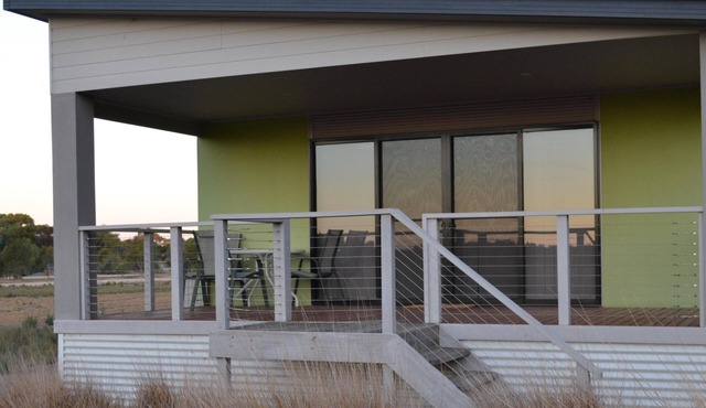 Long Island Retreat on the Murray River