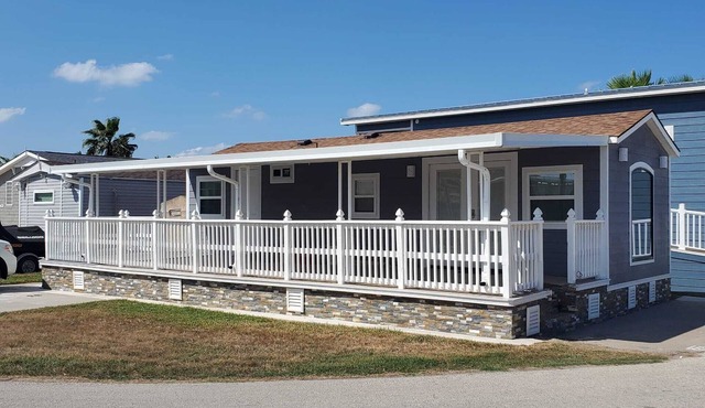 Long Island Village Retreat that is within range of various activities!