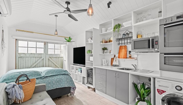 Long Jetty Tiny Home