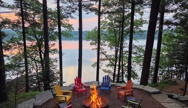 Long Lake Escape with Hot Tub & Pontoon Rental