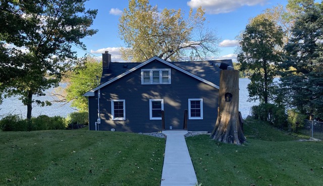 Long Lake Lodge - Lakefront Home
