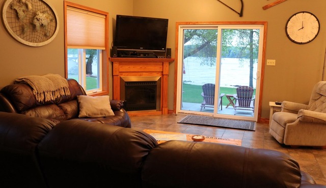 Long Reach Retreat Cottage , Prince Edward County , Breathtaking Waterfront