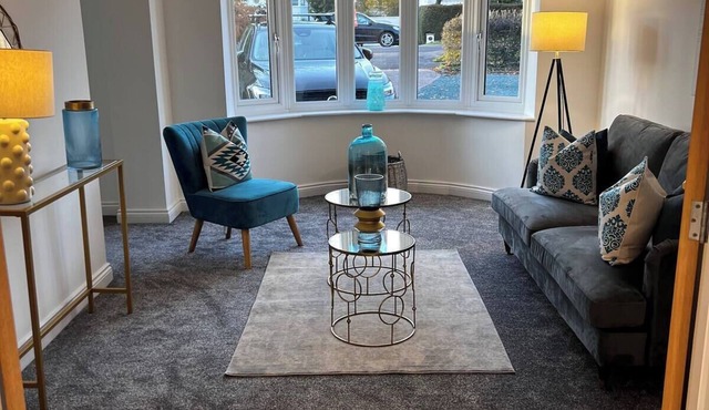 Long Shoot - Beautiful, spacious and luxurious house.