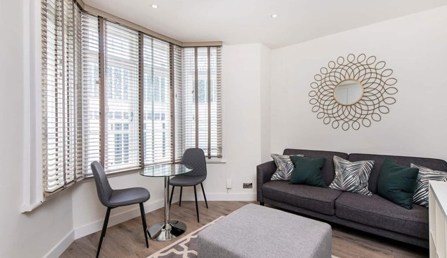 Long Stay Discounts - Stylish 1 bed in Chelsea