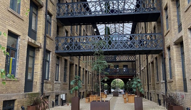 Long Stay Discounts - Luxury 2 bed duplex apartment - Sleeps 6