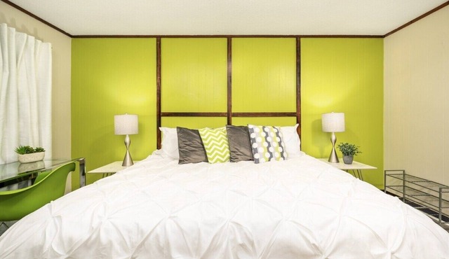 Long Stay Near D.T King Bed Smart TV Pets W/D