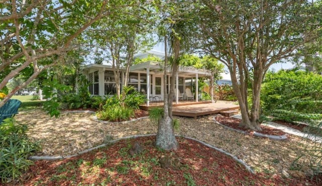 Long-Term Discount!Unique 3BR canal home, Private Dock, Boat Lift, Deck!