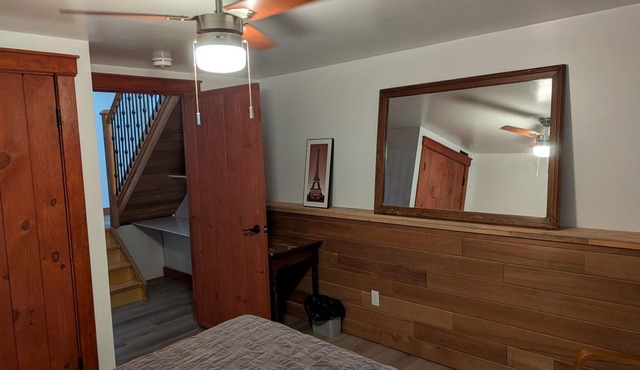 Long term only - Cozy Lakefront 2BDR with Hot Tub in the Village