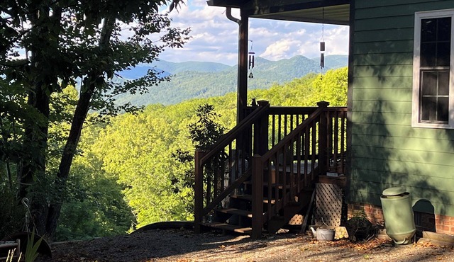 Long-term rental: Beautiful Mountain View Amherst VA, off Blue Ridge Parkway!
