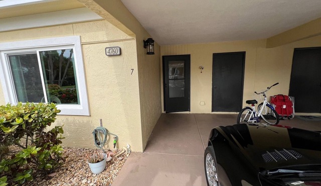 Longboat Key 1st Floor 2 bed/2 bath, Bayside Recreation-Beach Across the Street