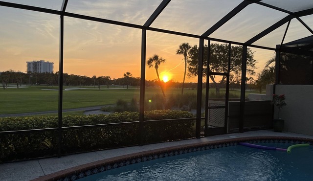 Longboat Key home rental w/PRIVATE Pool & 1 minute to private beach access!