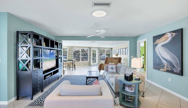 Longboat Key Luxury Vacation Rental: Waterfront 3BR/3BA Home with Private Heated Pool & Direct Sarasota Bay Views