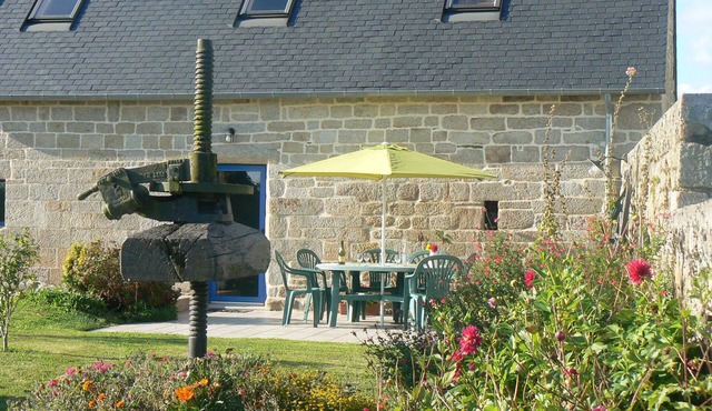 LONGERE COUNTRY HOMES NEAR QUIMPER