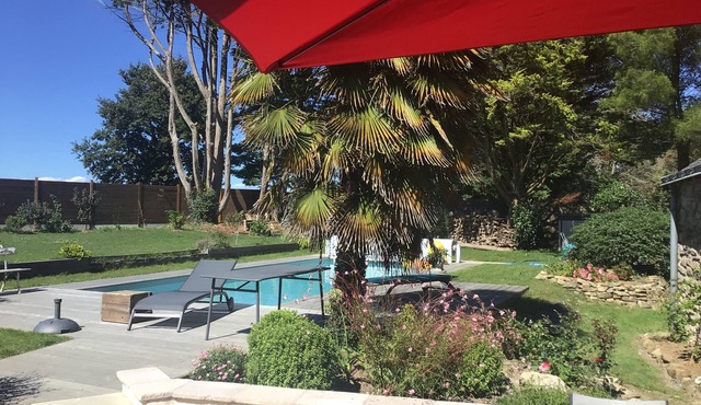 Longere de Charme Avec Piscine à 3 km de la Plage