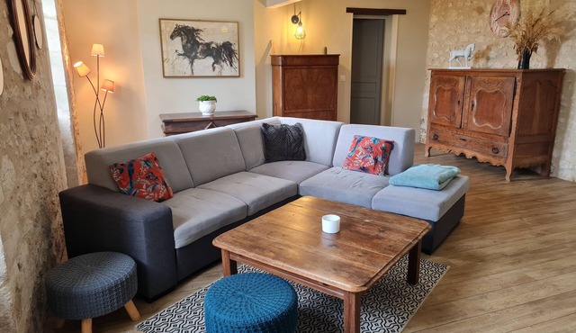 Longere en pierre: country house