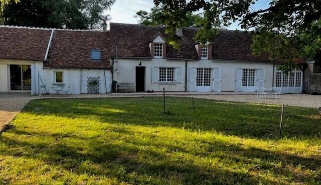 LONGERE EN SOLOGNE - 30 MINUTES FROM THE CHATEAUX DE LA LOIRE AND BEAUVAL ZOO