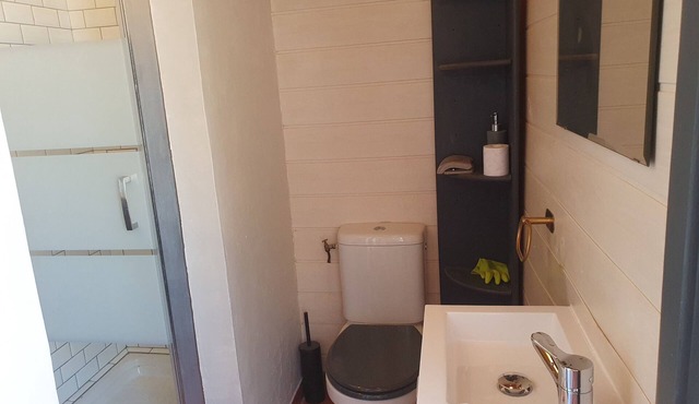 Longère (farmhouse) on the edge of a forest facing the cycle path