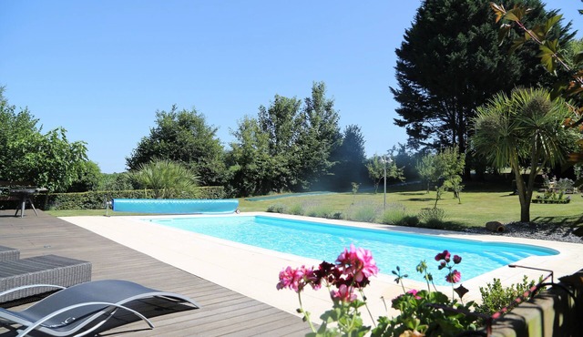 Longere With Heated Pool