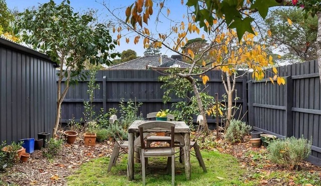 Longley Place - Families and Groups