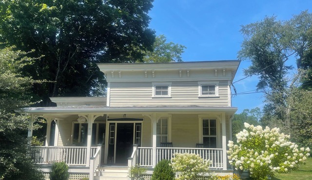 Longreach-an Upstate home/Chatham Center retreat! Summer 2026 or long termlease