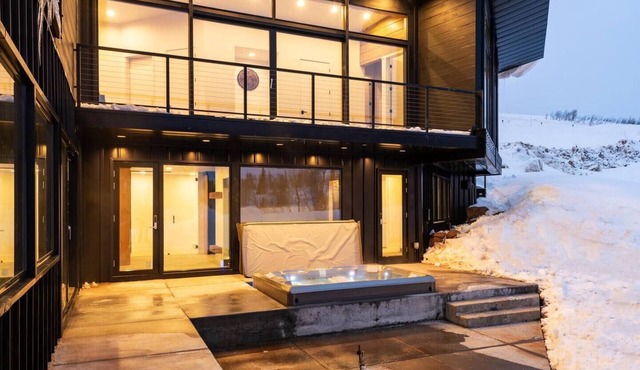 Longshot On the Slopes of Powder Mountain