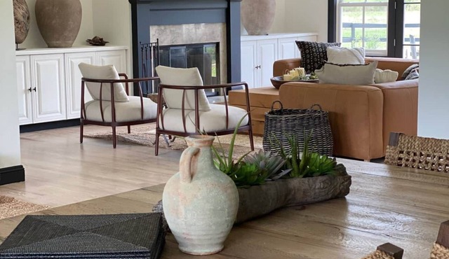 LONGVIEW FARM - Reimagined Modern Farmhouse