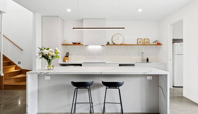 Lonnie - Elevate Your Escape: Luxury Living Steps from the Shore!