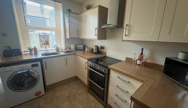 Lonsdale Terrace - 2 Bedroom House