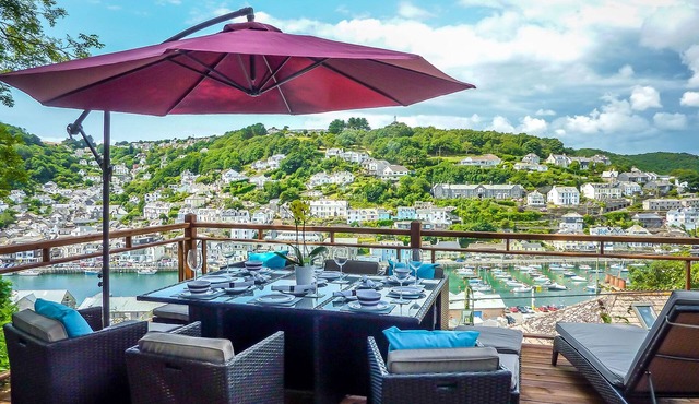 Looe Self Catering, Boutique Holiday Cottage Looe with Spectacular Harbour Views