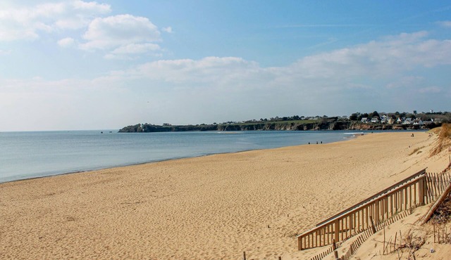 Look forward to a relaxing vacation in this vacation home not far from the sea.