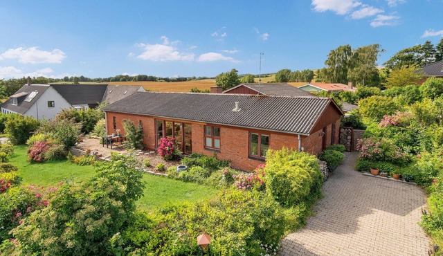 Look forward to a relaxing time together in this beautifully located vacation home!