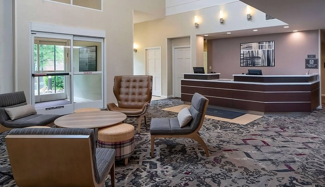Look No Further! Close to Nashville's Best and Minutes to The Parthenon!