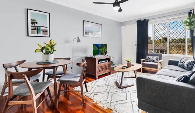 Look no further than this stunning 2BR property in the heart of Annerley, QLD.