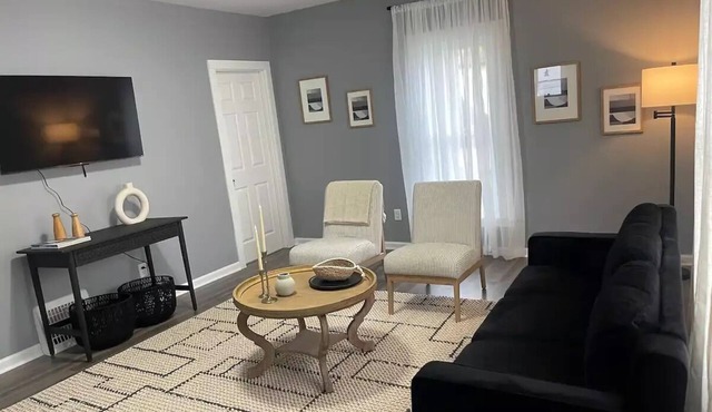 Looking for a comfortable and cozy home to stay for a few days Miracle Gotchu