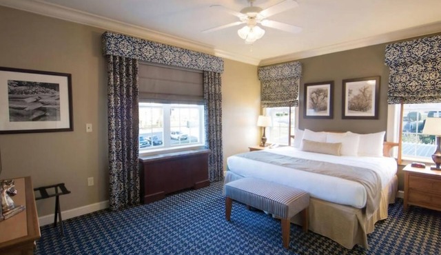 Looking for a quiet, relaxing place to get away? This is the place for you!