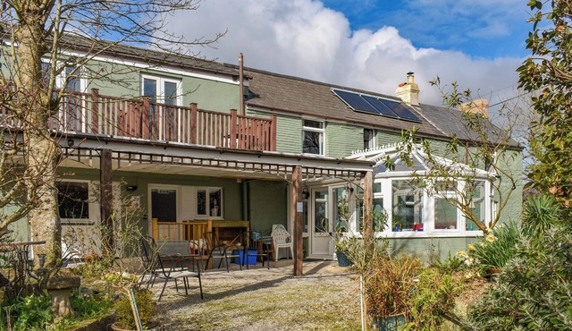 Looking for accommodation for large groups of friends or extended families.