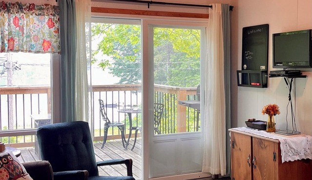 Lookout 2 Cabin on Charleston Lake