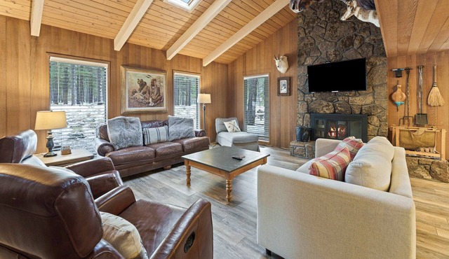 Lookout 3 - SHARC Passes, Walk to SHARC, Sunriver Traditional