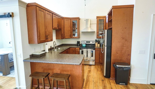 Lookout Loft over the Monroe Square