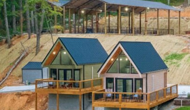 Lookout Pickleball Stay & Play - Cabins 3 and 4