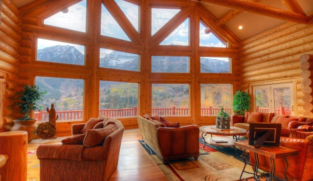 Lookout Pointe - Luxury Mountain Lodge - Panoramic Mountain Views
