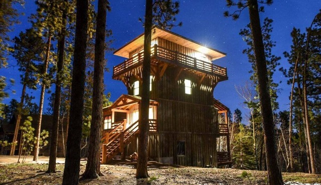 Lookout Tower - Access to Pool!
