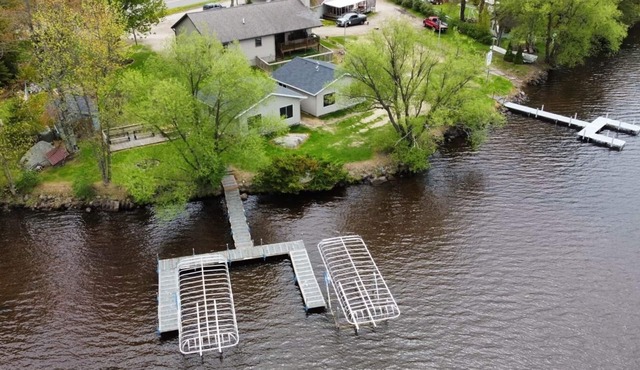 Loon Cabin at Pelican Lake