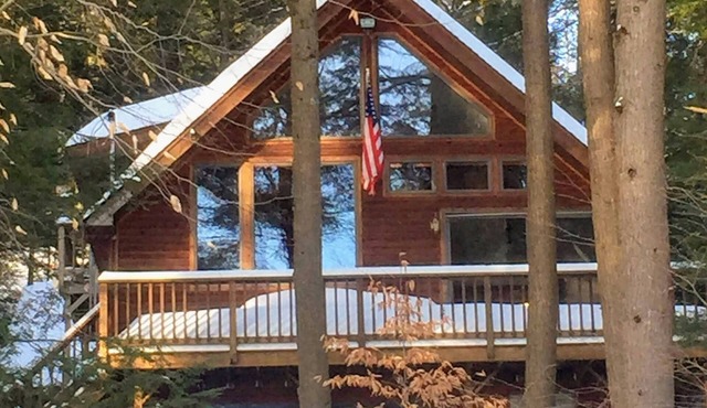 Loon Lake Luxury HOT TUB! Close to Gore Mnt, Lake George