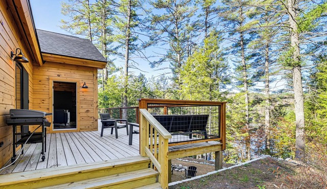 Loon Lake View: Newly Built Log Cabin w/Fire Pit!