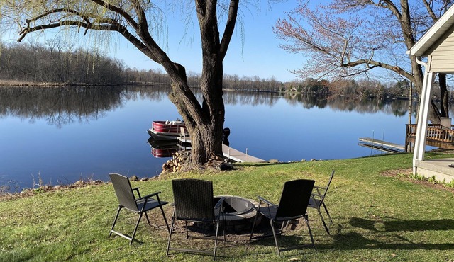 Loon Landing - A Quiet Northwoods Cabin on Chain Lake - New Auburn, WI