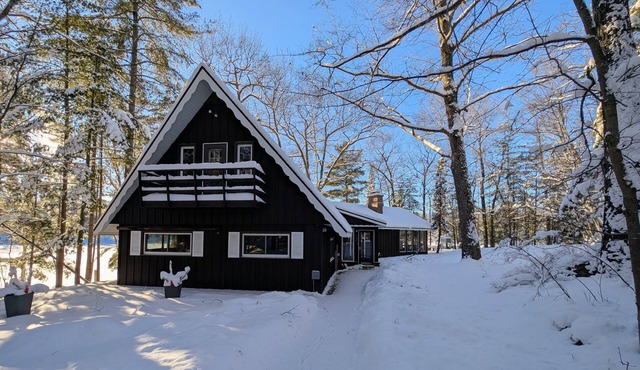Loon Landing | On Snowmobile Trail, Trailer Parking, Peaceful, Dogs OK